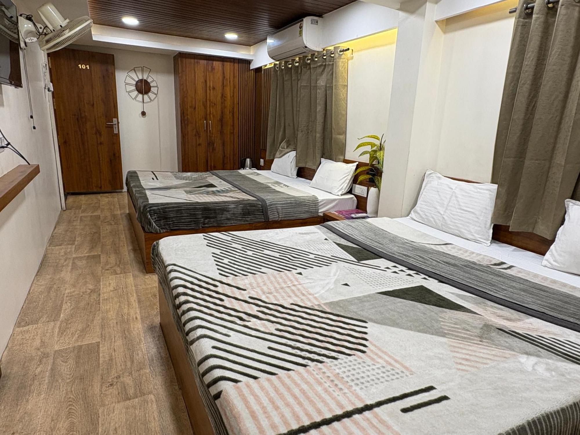 Hotel Anantshree Ujjain Exterior foto